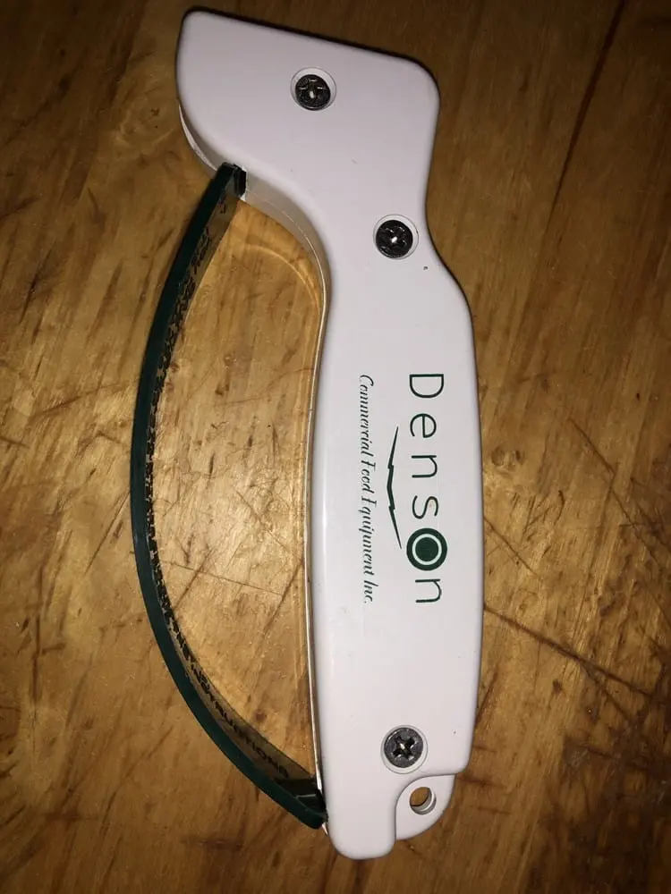 Accusharp 721202 Manual Knife Sharpener – Branded With Denson Logo | Denson Cfe 1
